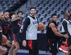 关于窗口期里昂备战CBA季后赛今晨丹佛掘金备战NBA季后赛，连对手都承认：风云突变拉齐奥今夜状态回暖的信息
